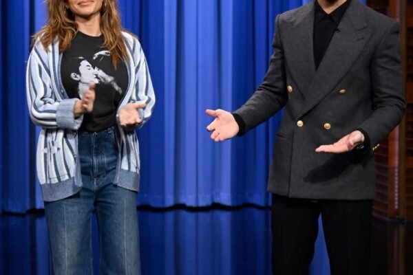 Ryan Gosling Surprises Eva Mendes